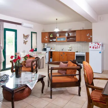 Marathi Apartments * מראתי